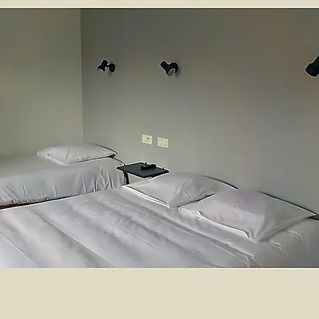 Loberge 3* Mios